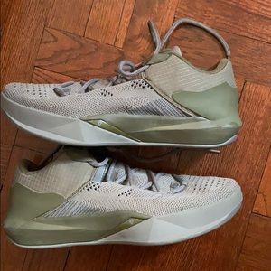 Brandblack basketball sneakers size 10.5 worn 1x